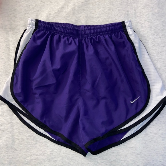 Nike Pants - NIKE women’s tempo shorts